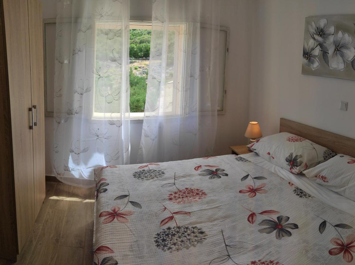Apartments Nal Biskup Putniković Eksteriør bilde