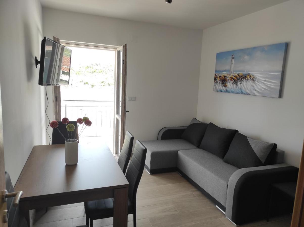 Apartments Nal Biskup Putniković Eksteriør bilde